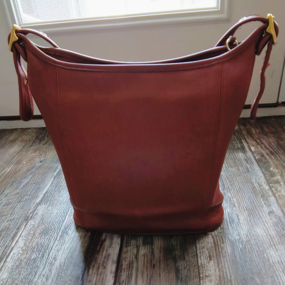 Vintage Coach Slim Duffle Sac #9060 Made In USA Brown Leather - Picture 2 of 8